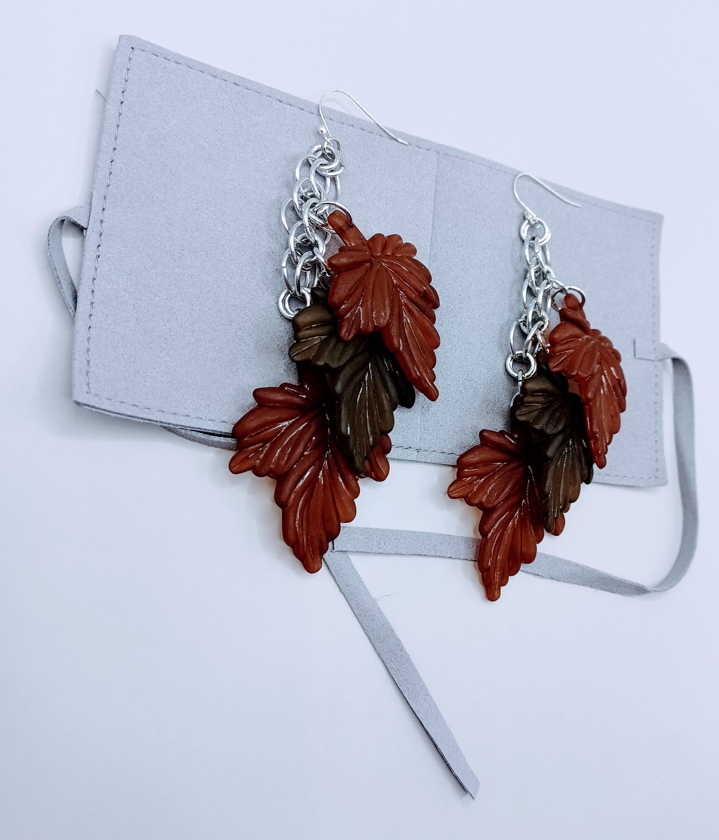 Helm Leaves Earrings Dark