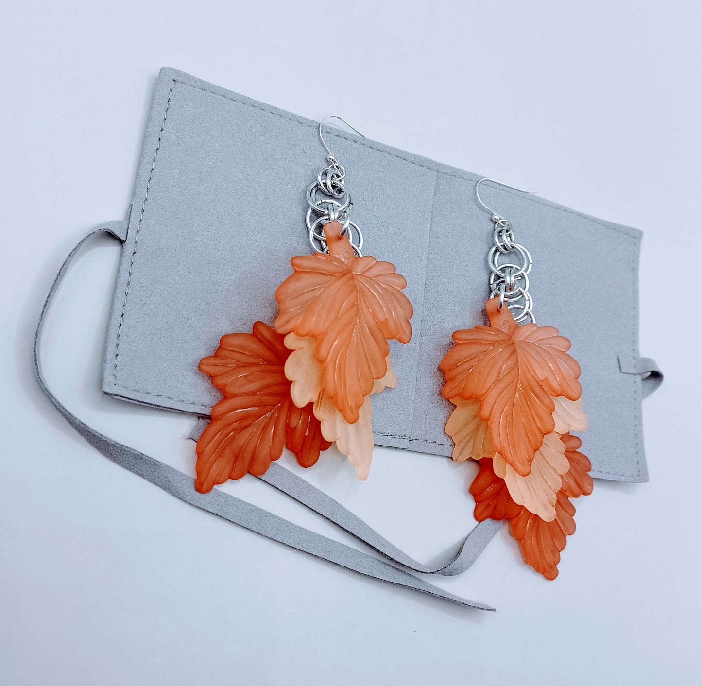 Helm Leaves Earrings Light