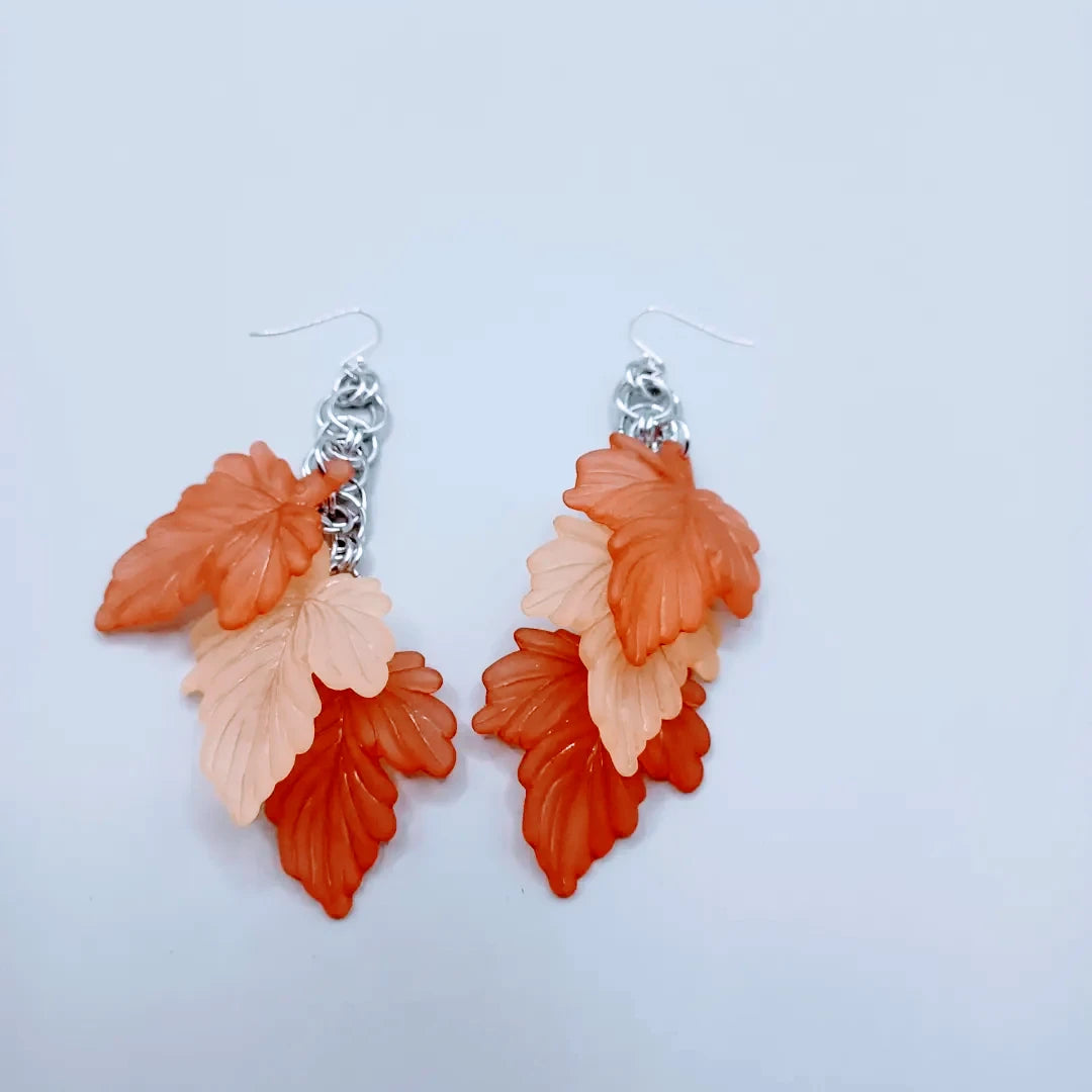 Helm Leaves Earrings Light