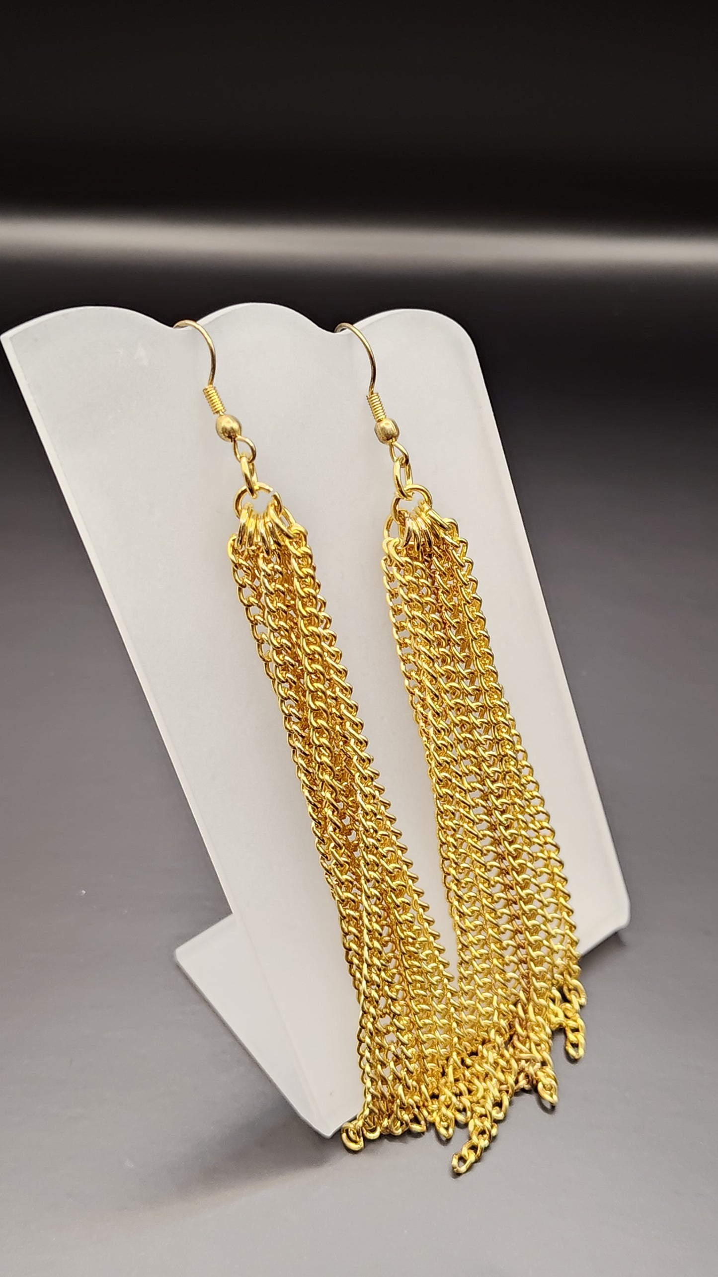 Chain of Tassels